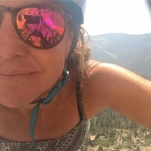 Meet your Posher, Sharon